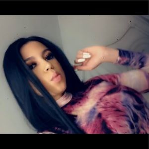 Meet your Posher, Daniela